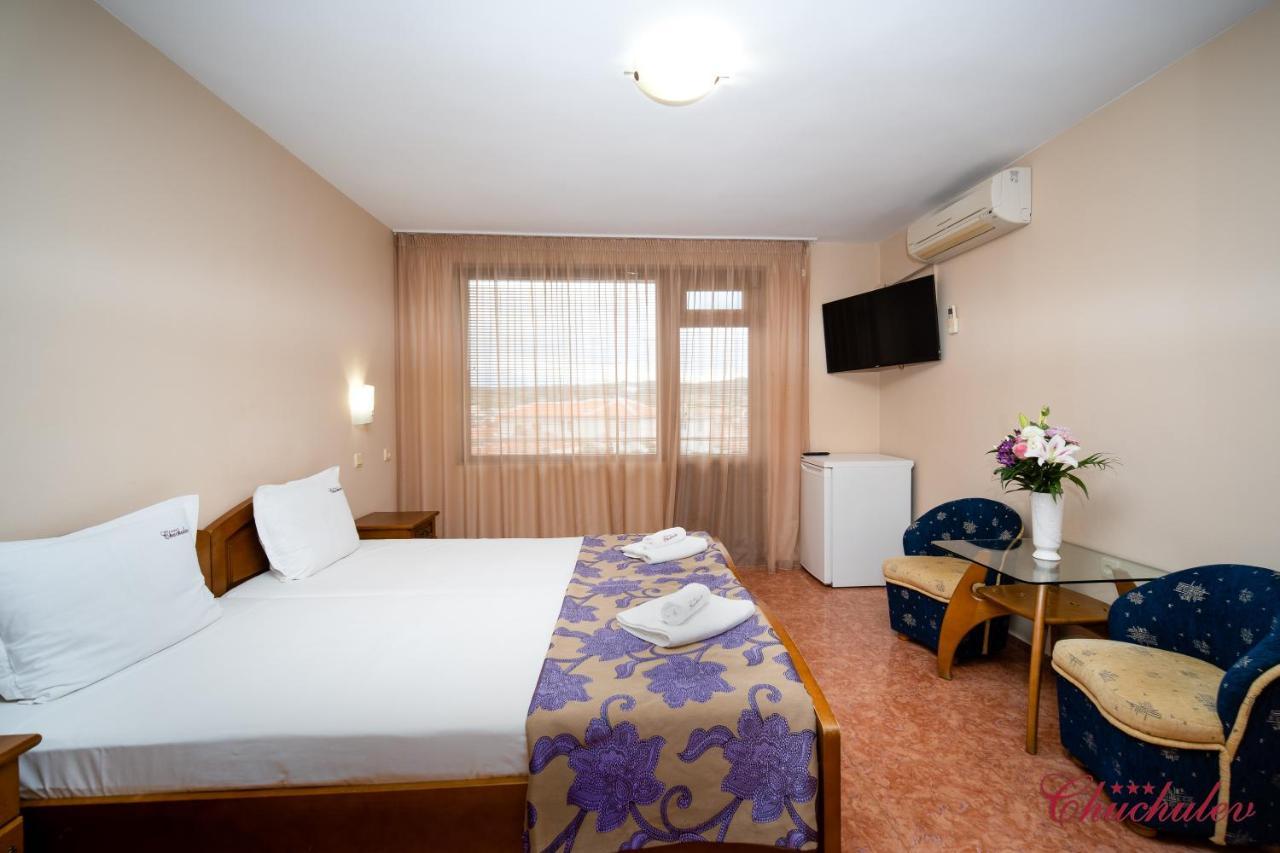 Hotel Chuchulev Созополь Екстер'єр фото