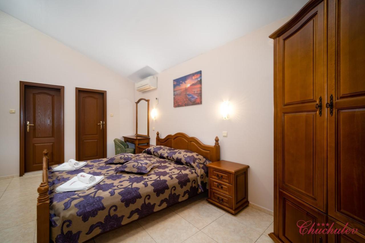 Hotel Chuchulev Созополь Екстер'єр фото