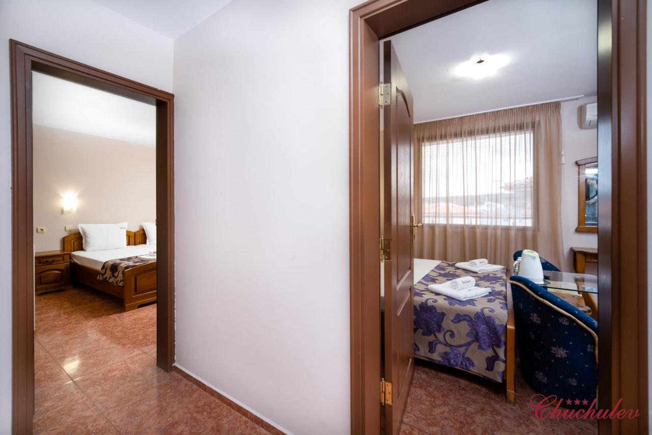 Hotel Chuchulev Созополь Екстер'єр фото