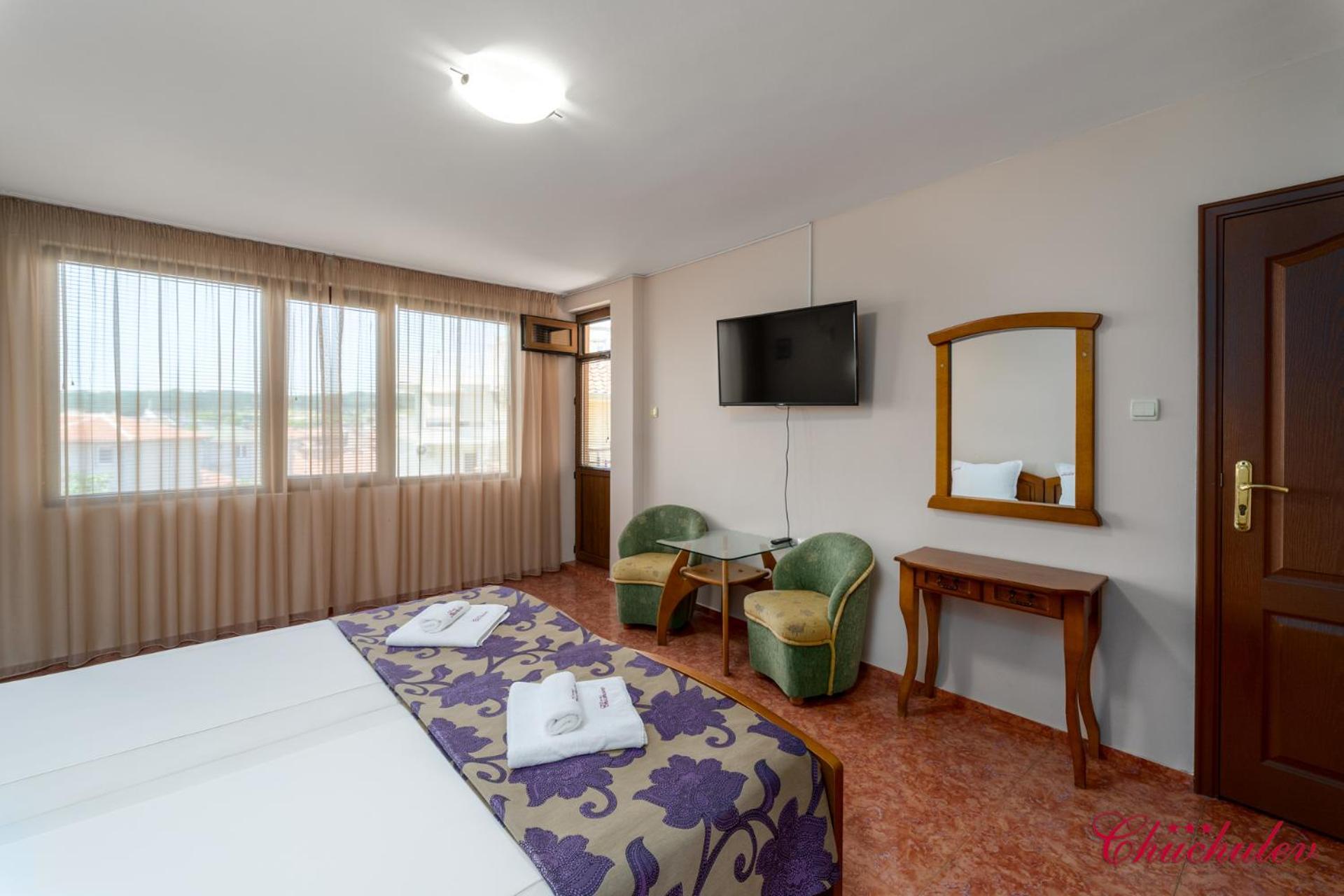Hotel Chuchulev Созополь Екстер'єр фото